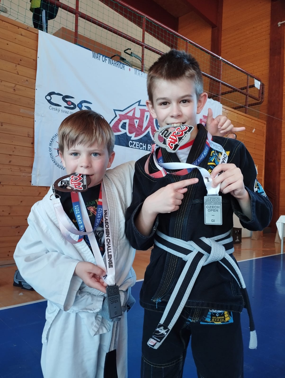 a39c39e5-c002-4464-8e1b-990f642a3a43